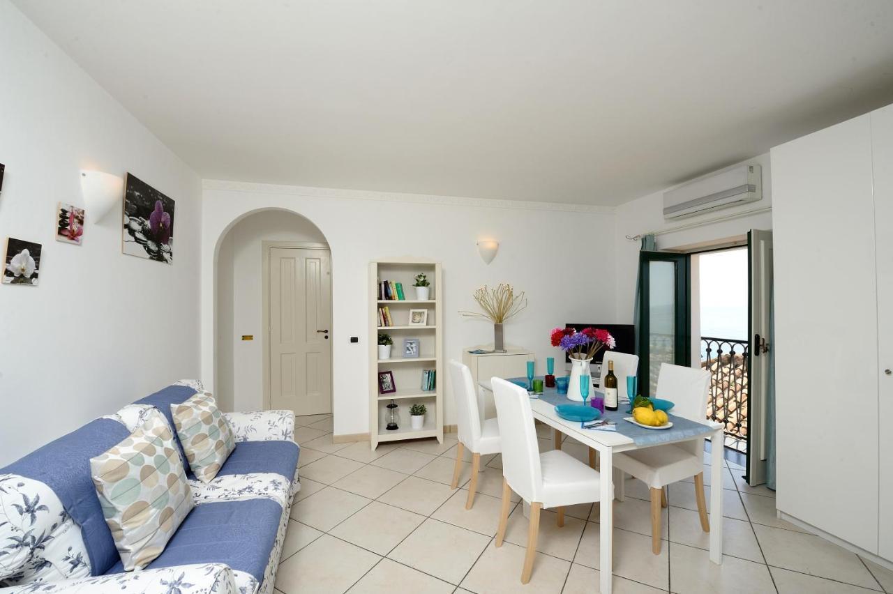 Fruit Flats By Amalfivacation Apartment มินอริ ภายนอก รูปภาพ
