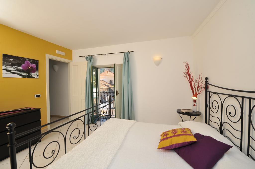Fruit Flats By Amalfivacation Apartment มินอริ ภายนอก รูปภาพ