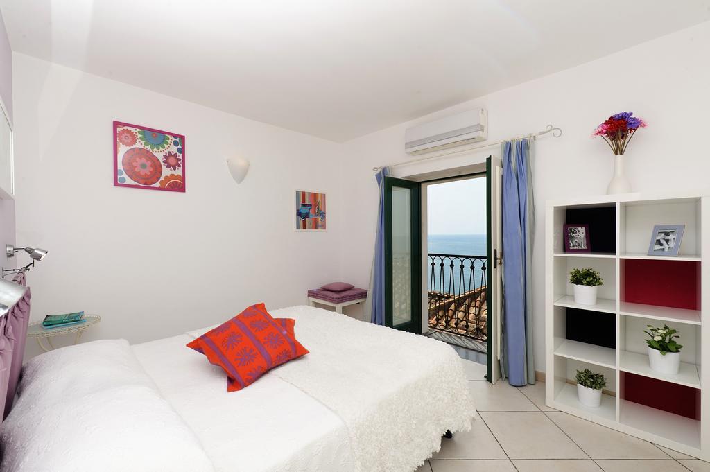Fruit Flats By Amalfivacation Apartment มินอริ ภายนอก รูปภาพ